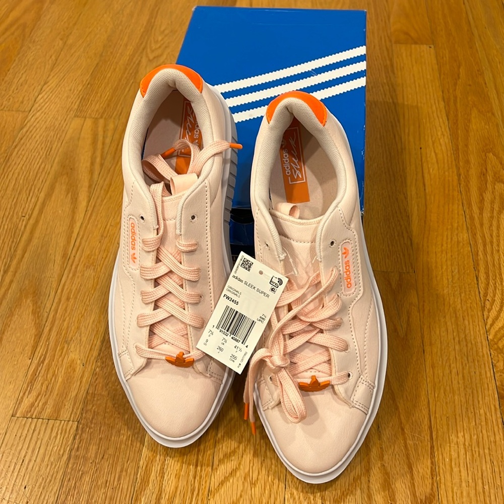 NWT Adidas Sleek Super style sneakers size 9